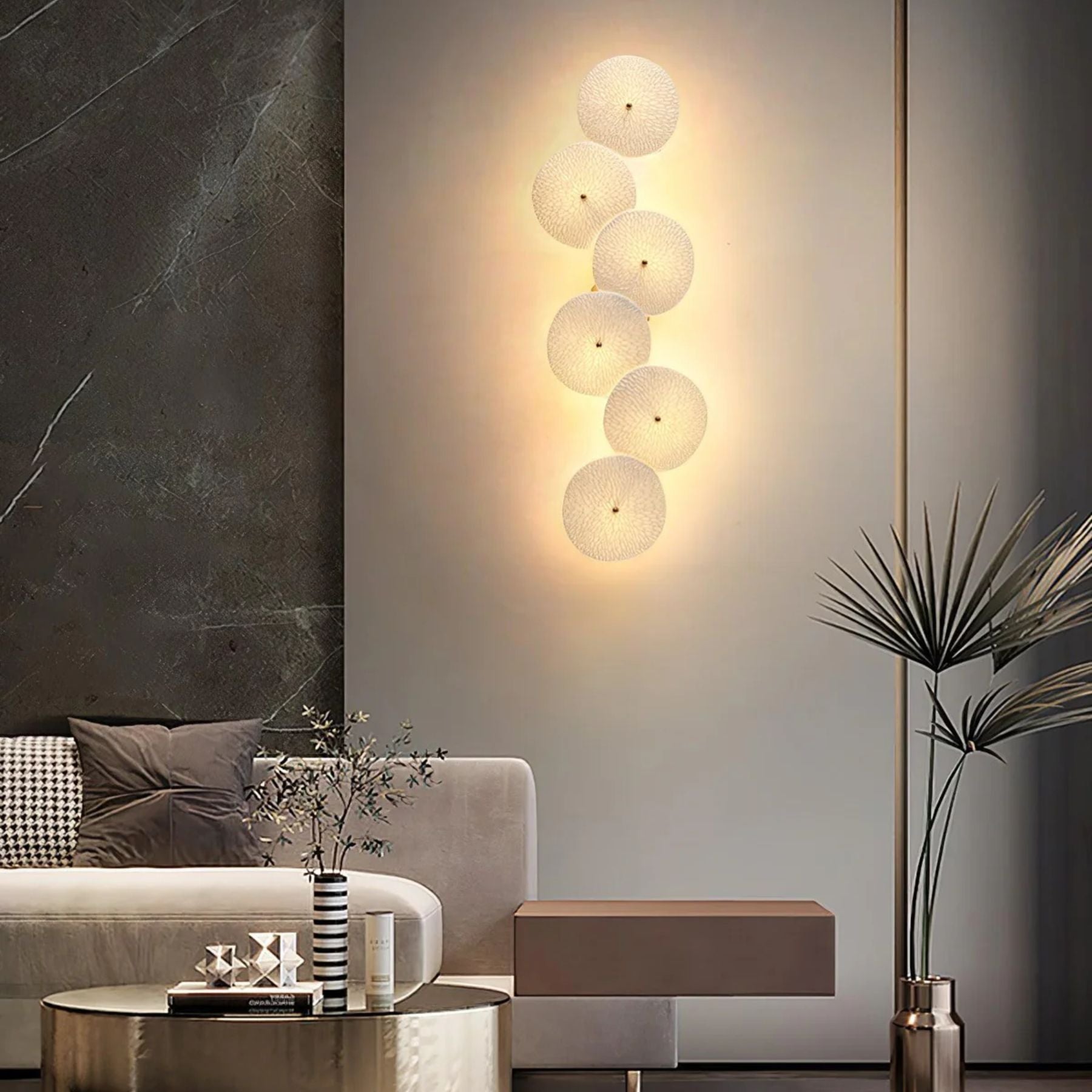 Lys Lotus Wandlamp