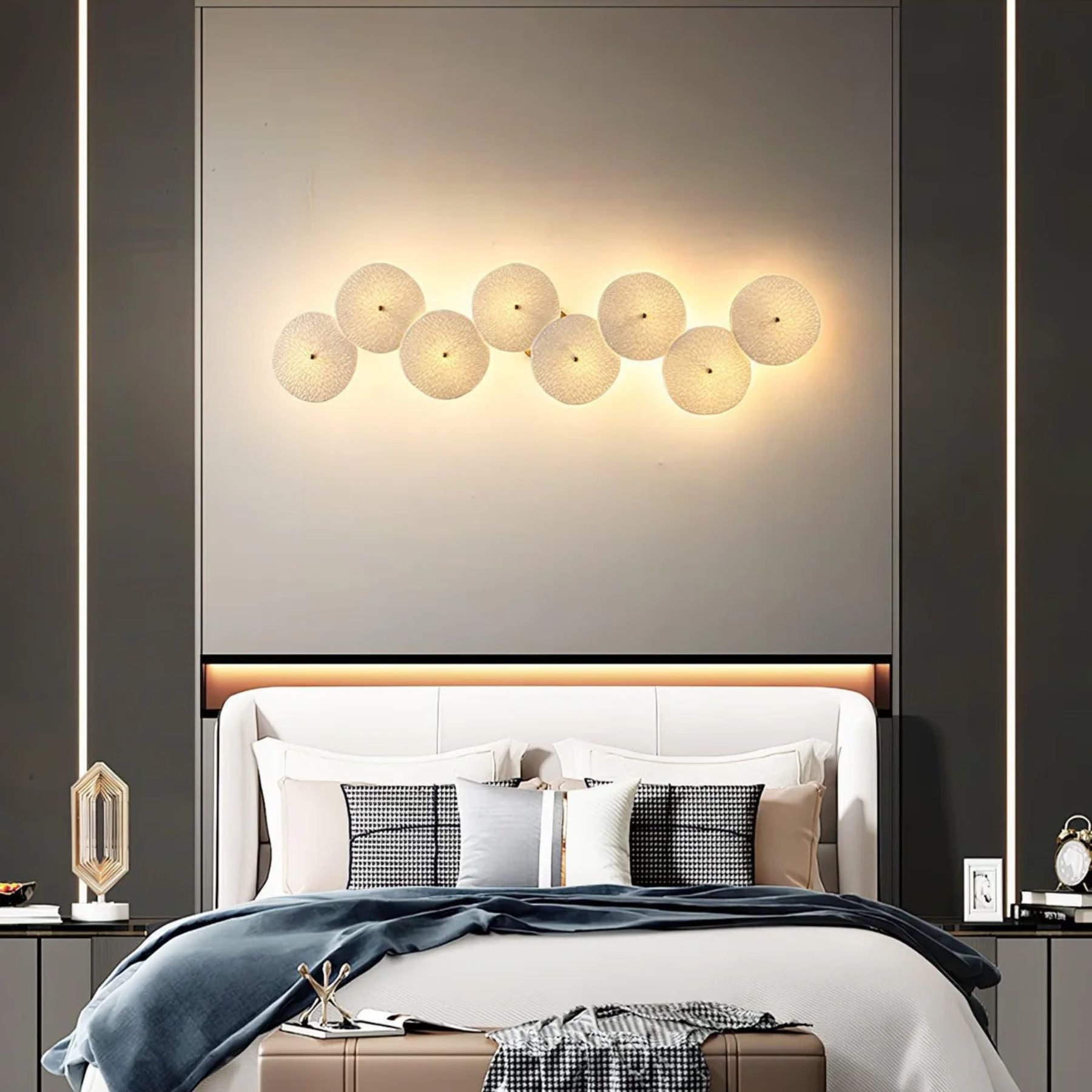 Lys Lotus Wandlamp