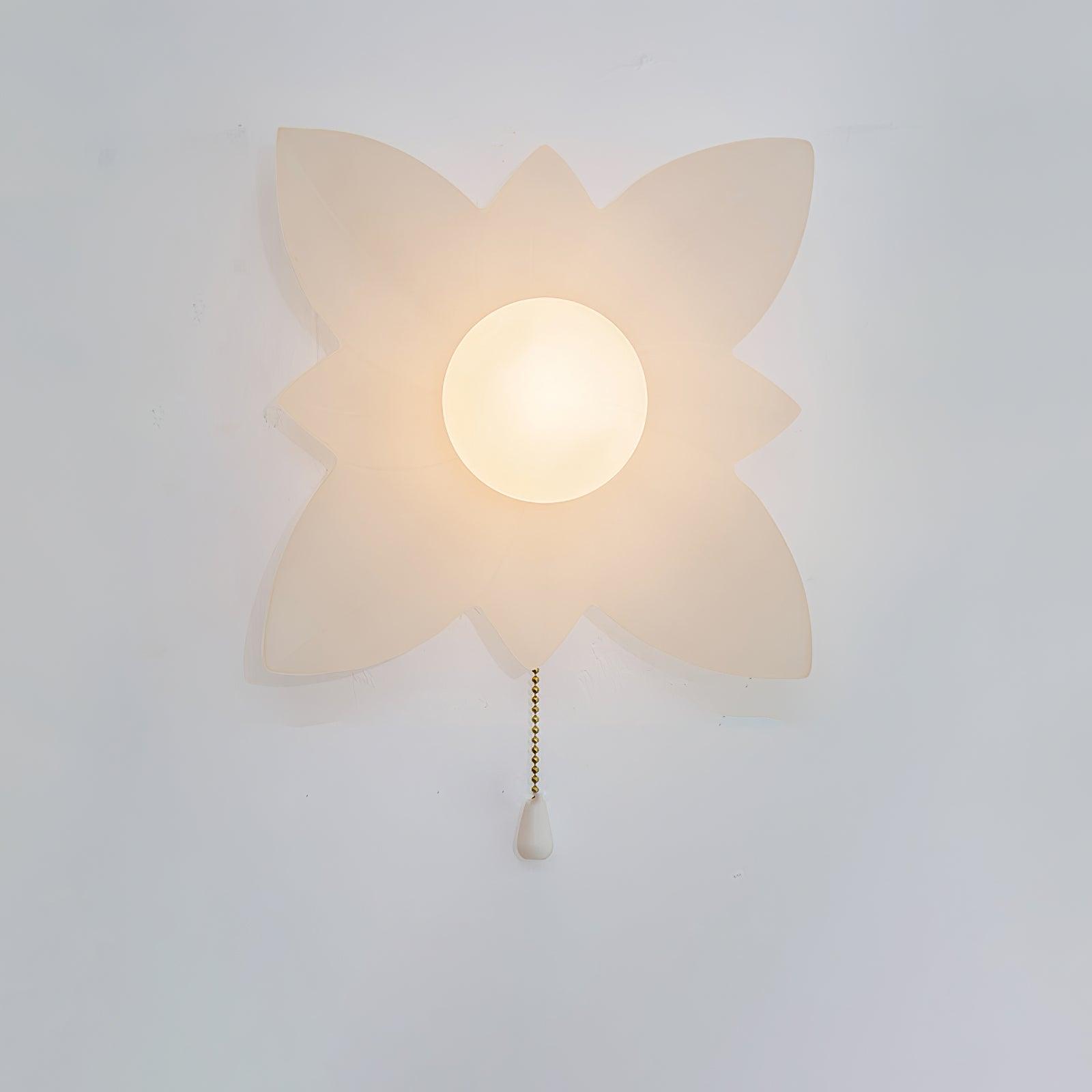 Lyn Bloemvorm Wandlamp