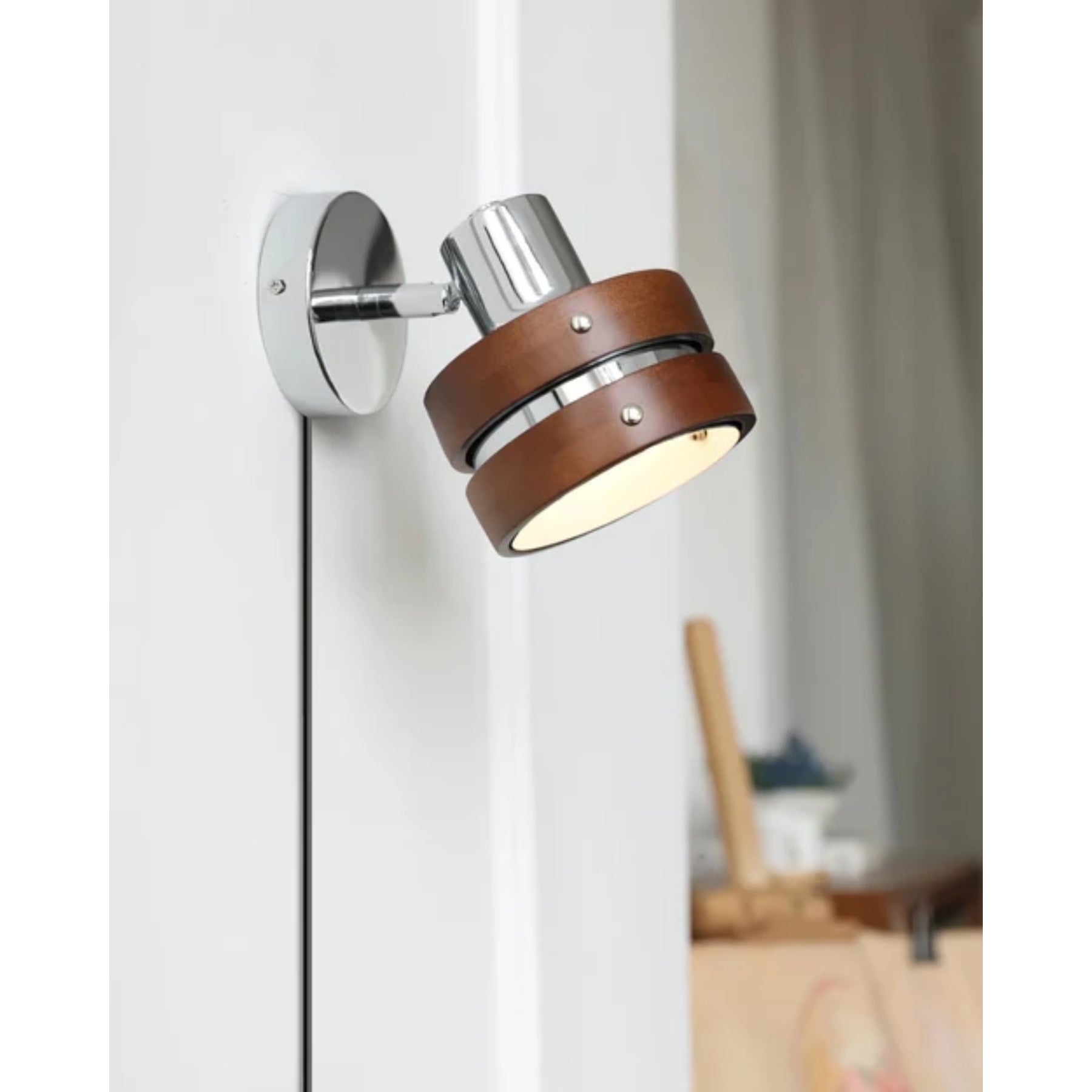 Kamvy Plug In Wandlamp