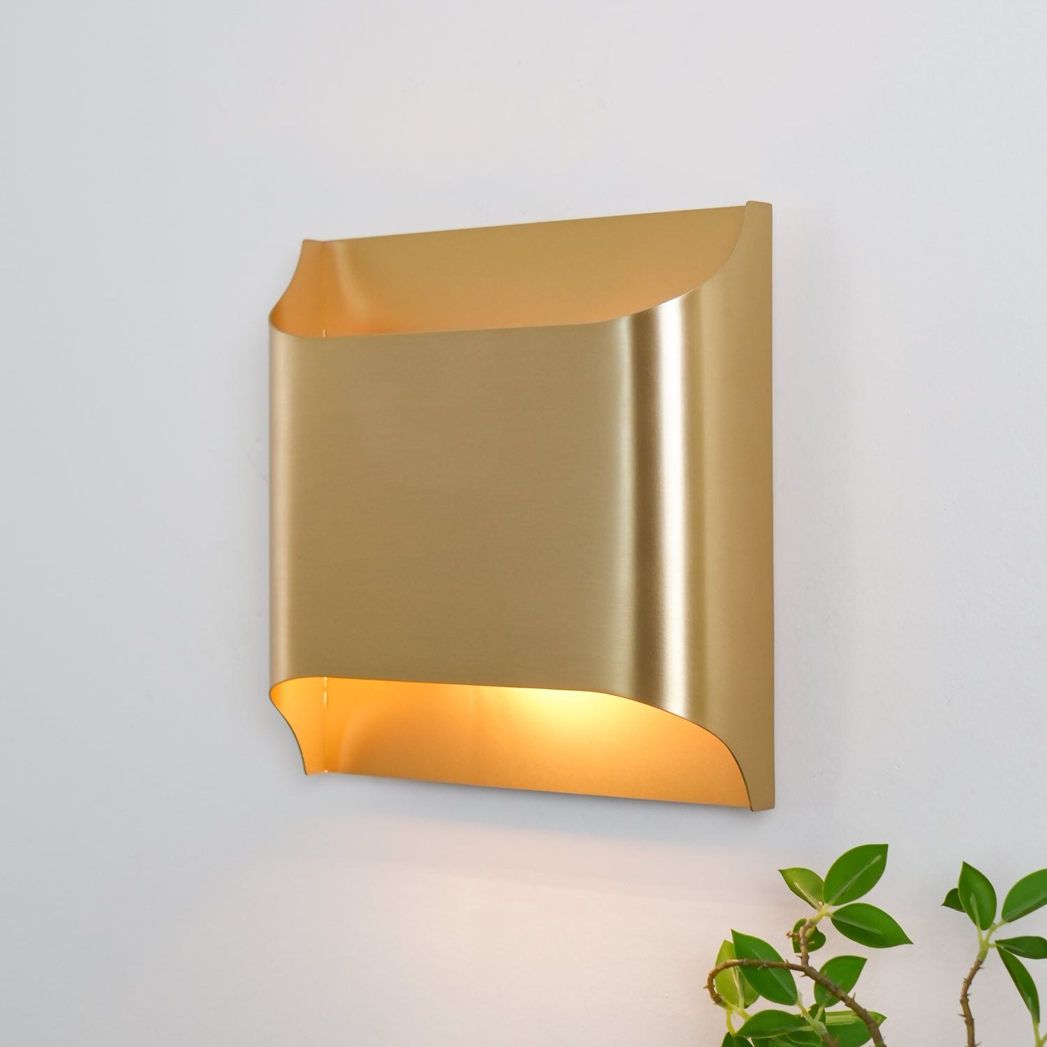 Lelo Messing Wandlamp