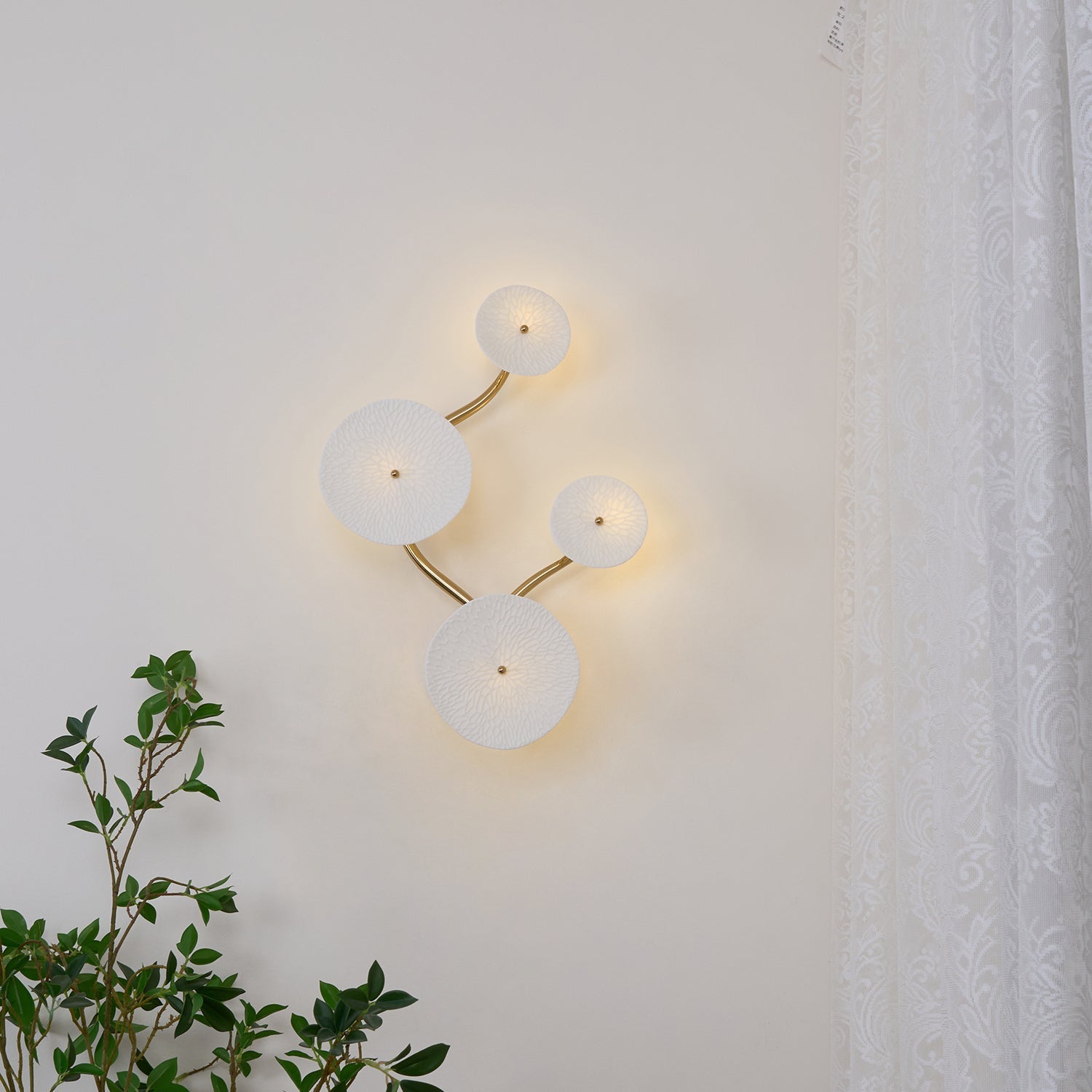 Lys Lotus Wandlamp