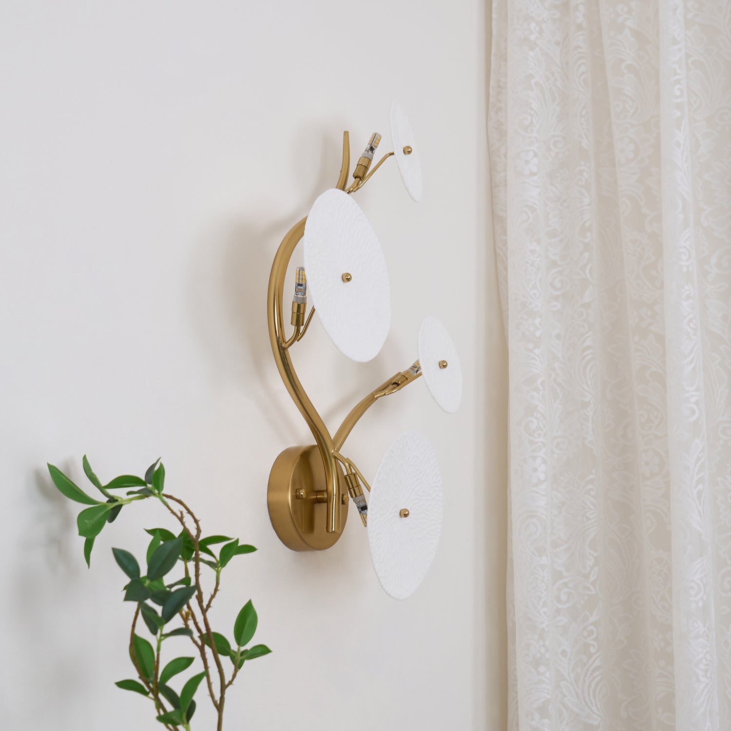 Lys Lotus Wandlamp