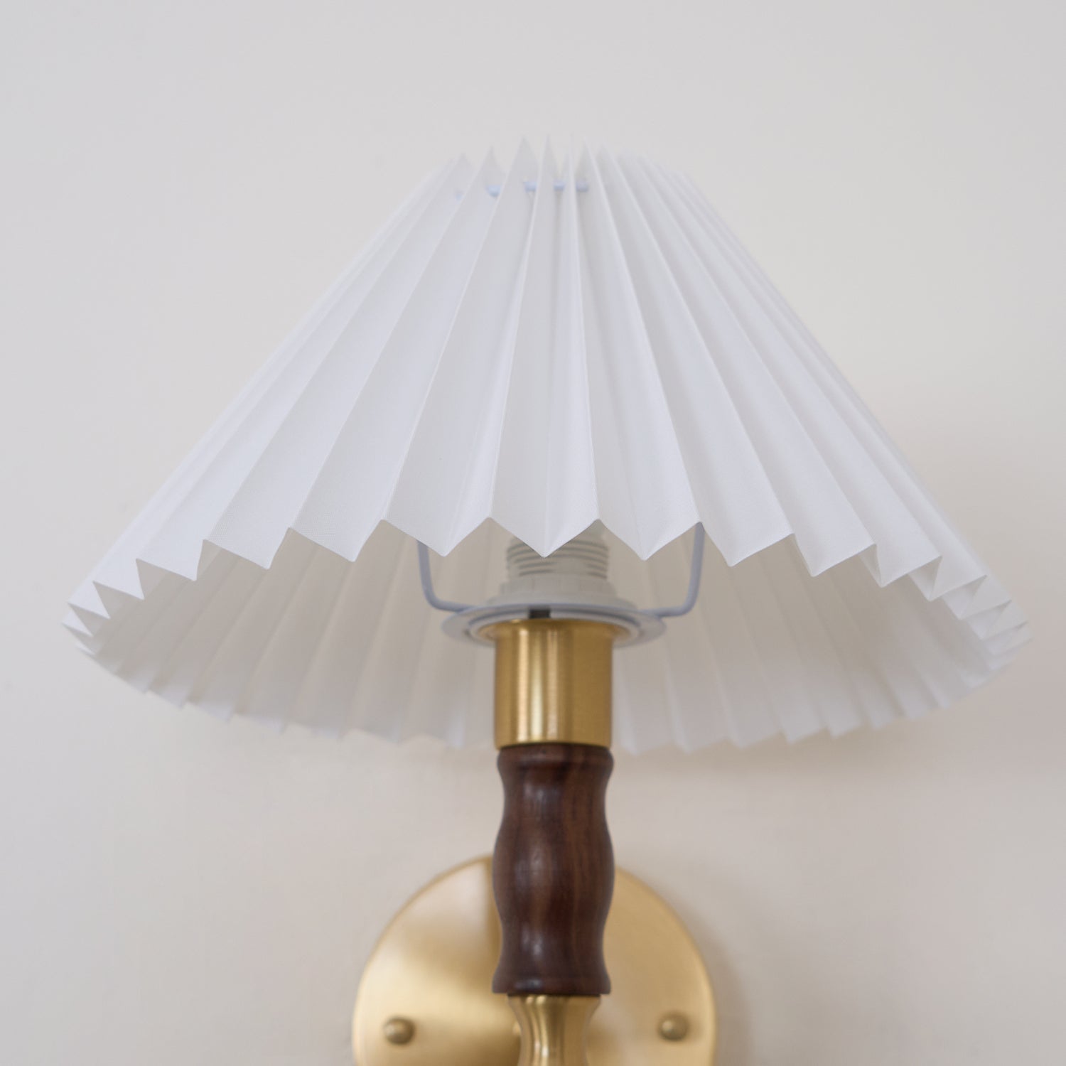 Tuzzon Wandlamp