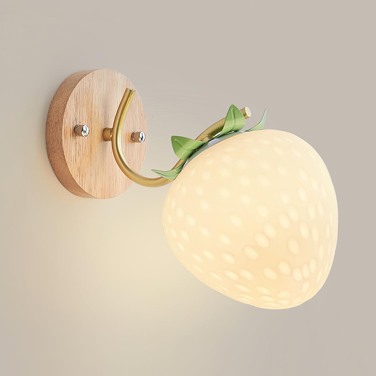 Liso Aardbei Wandlamp