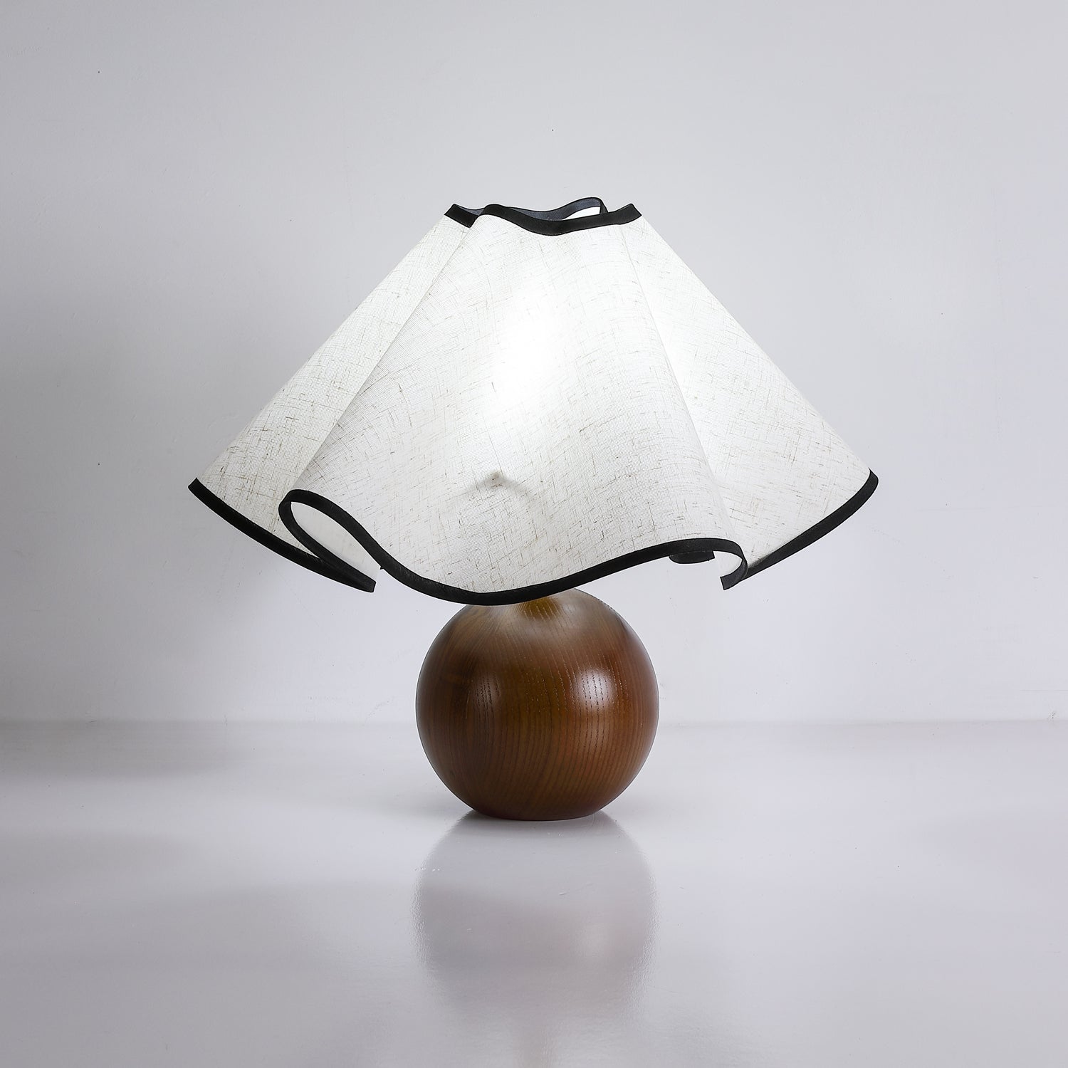 Solivian Wave Tafellamp