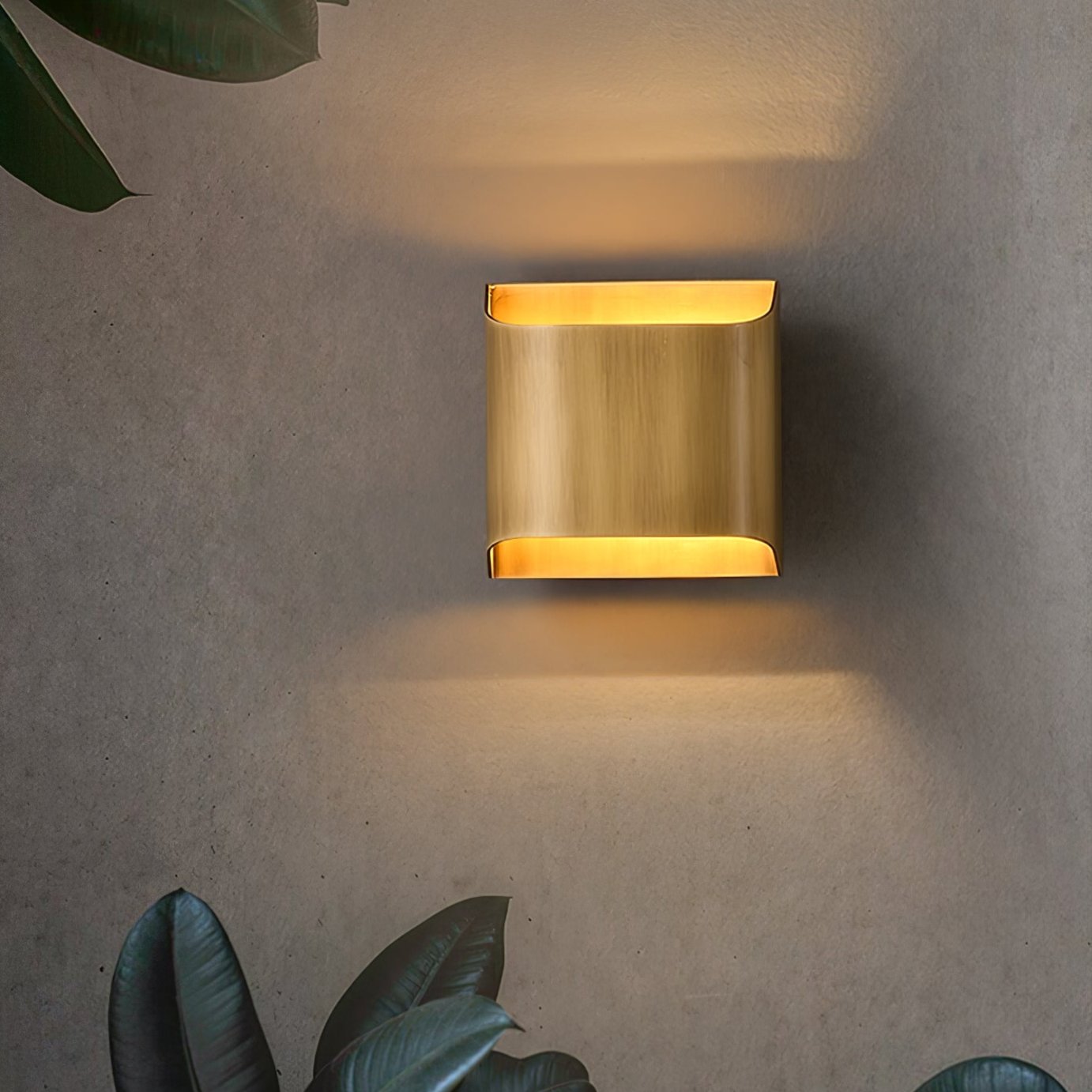 Lelo Messing Wandlamp