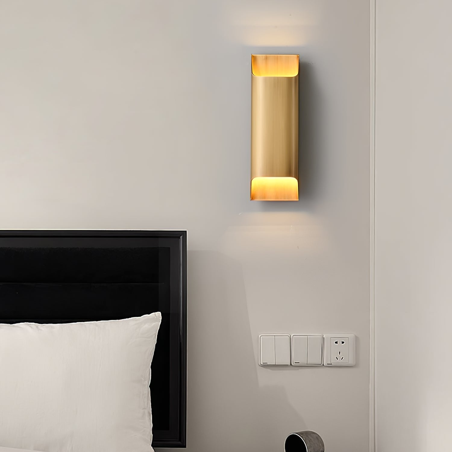Lelo Messing Wandlamp