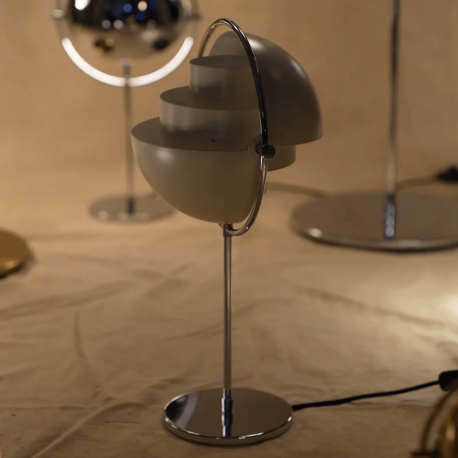 Lampada da tavolo Daniso Deense