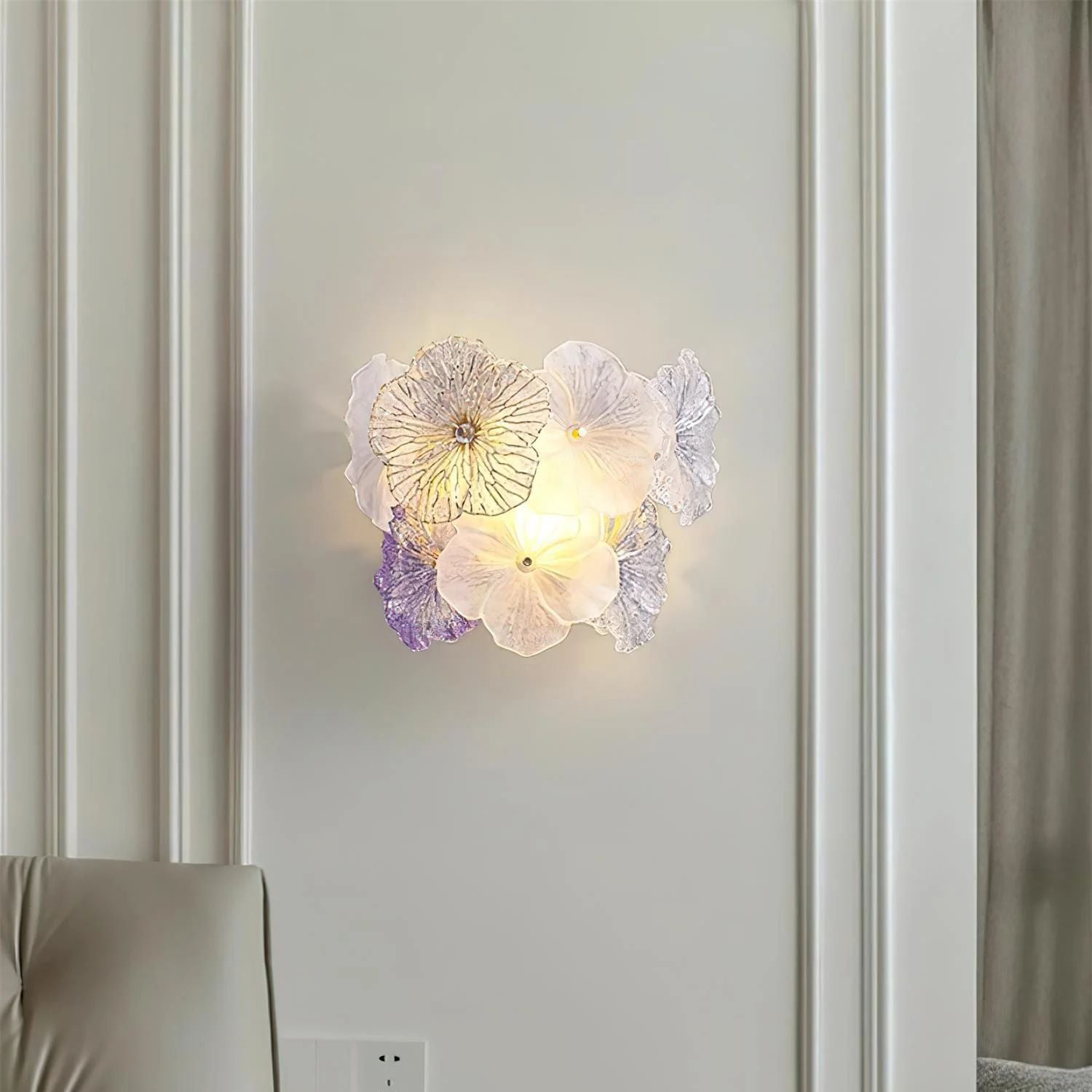 Lampada a stelo con fiore Leyza