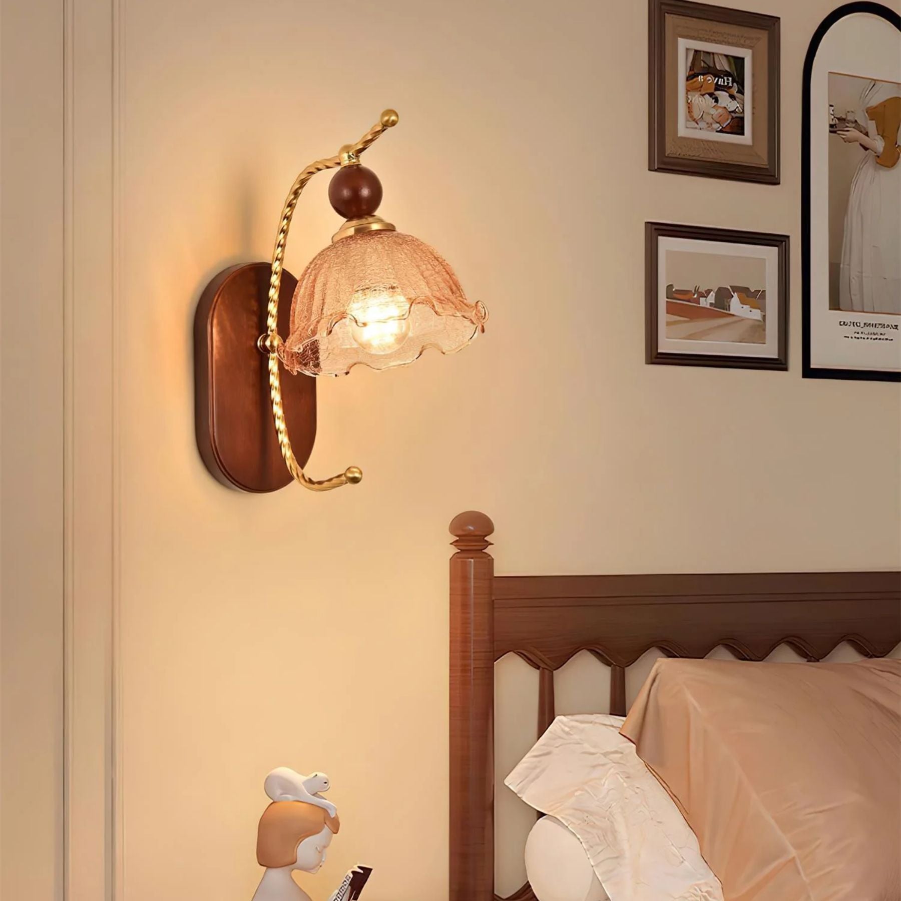 Lampada da parete ad arco Vluro