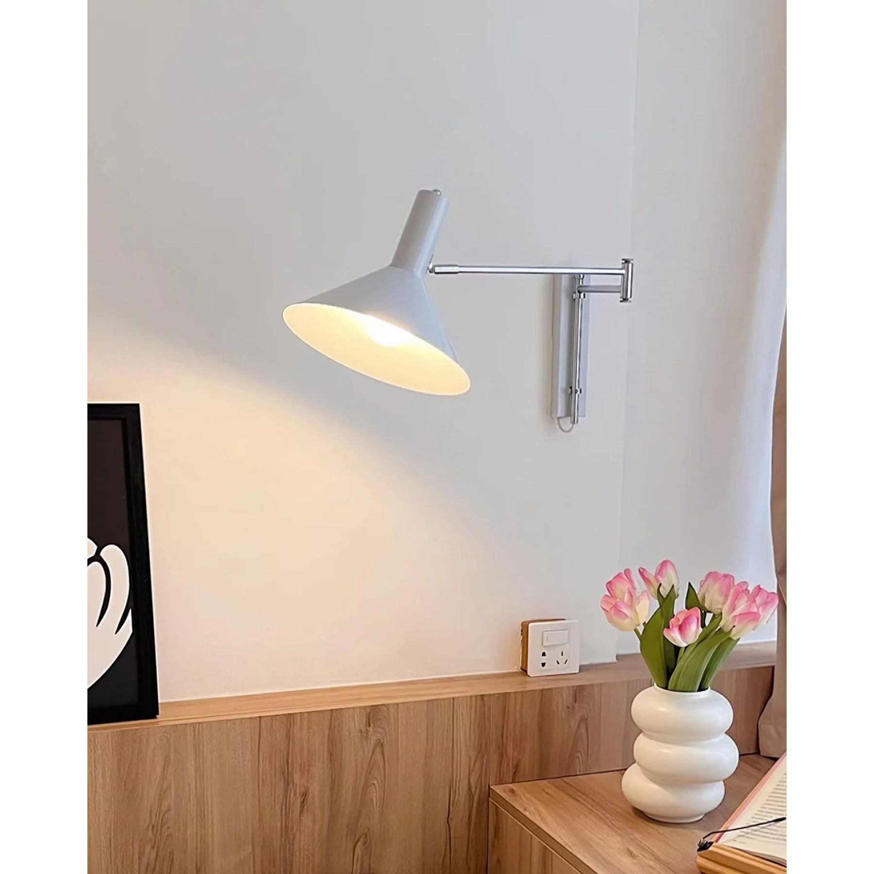 Azelio Plug In Wandlamp