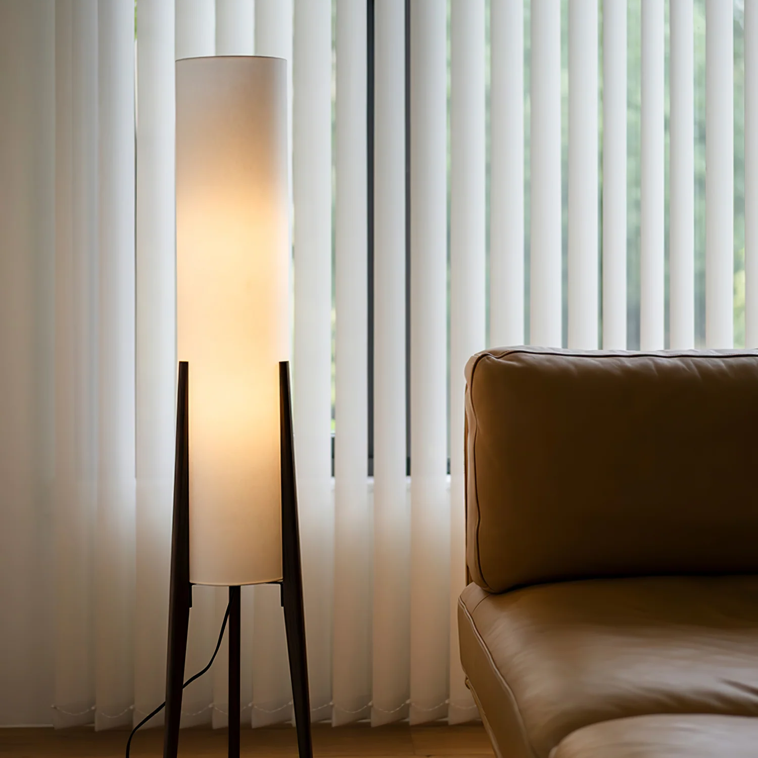 Lampada da terra stile Japandi Mopose