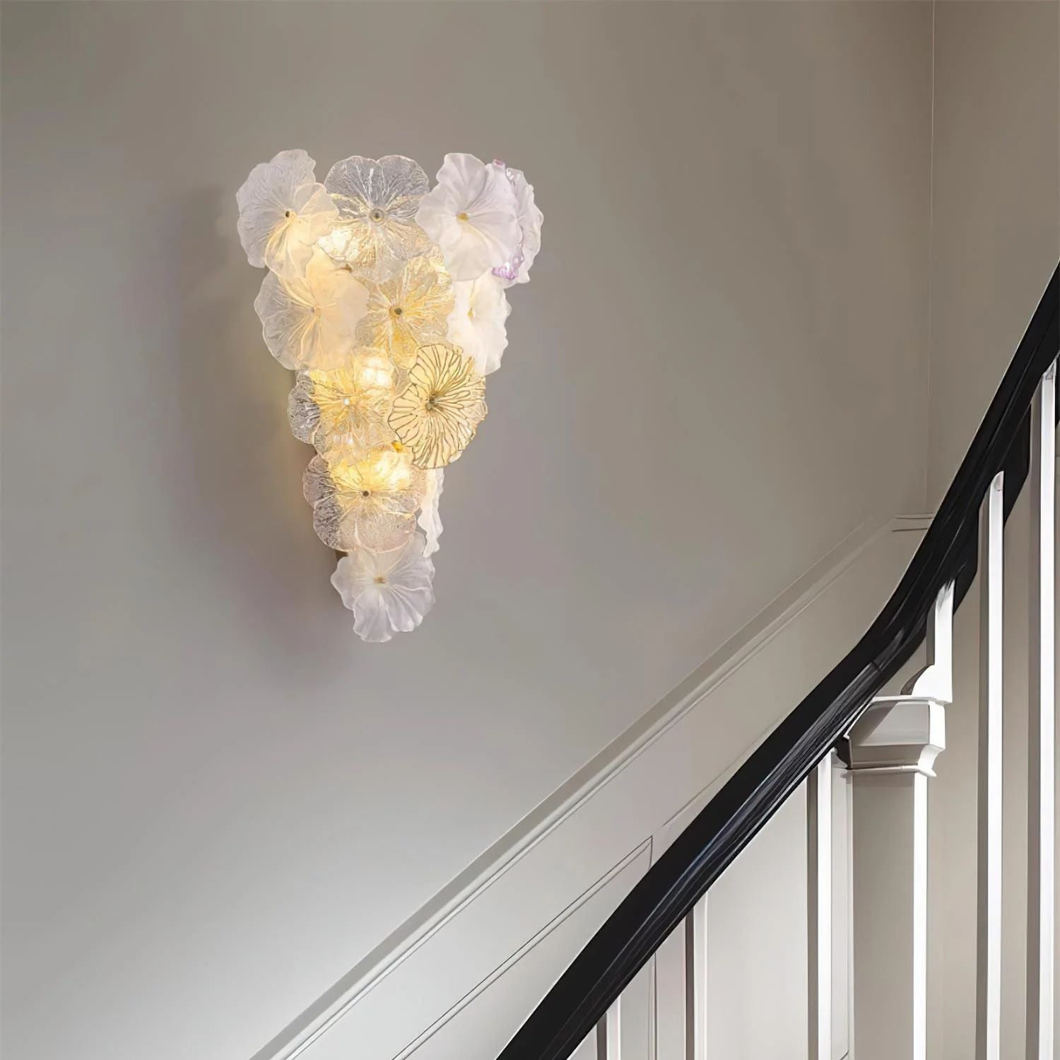 Lampada a stelo con fiore Leyza