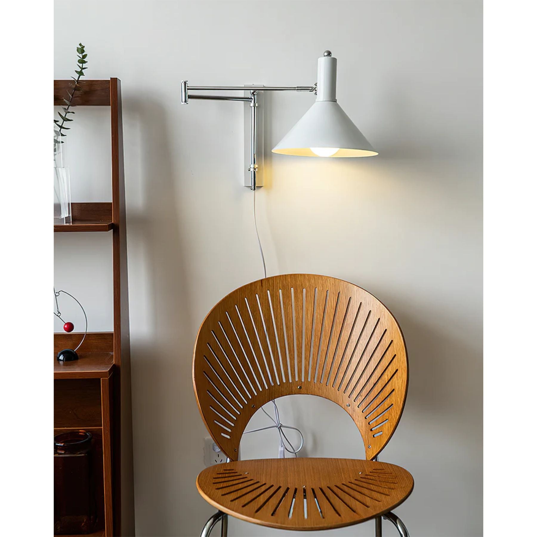 Azelio Plug In Wandlamp