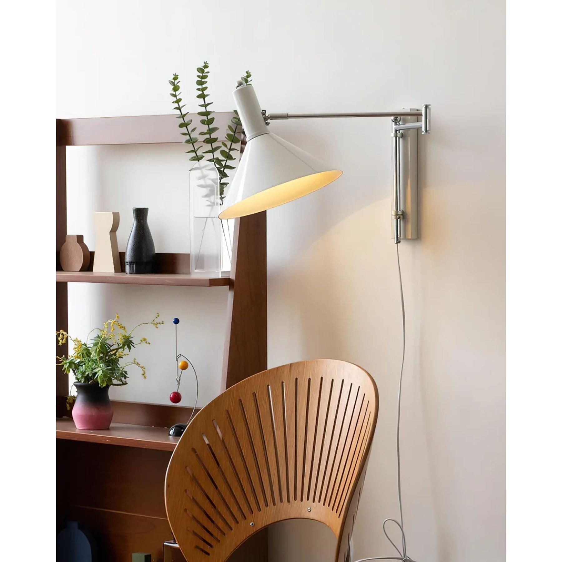 Azelio Plug In Wandlamp