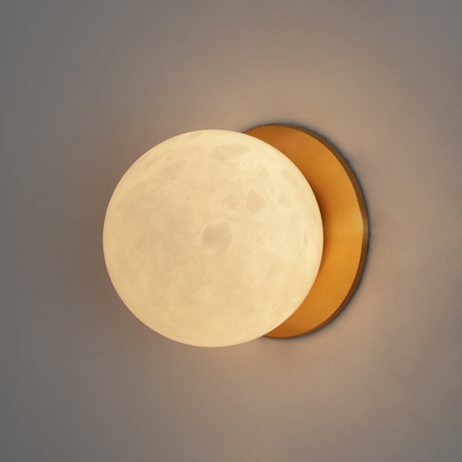 Libaro Orb Wandlamp