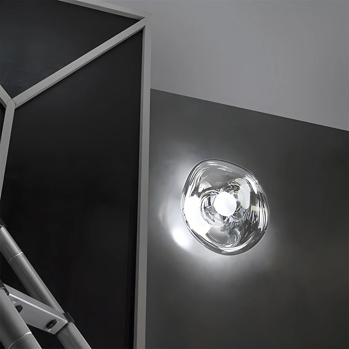 Lavastone Wandlamp