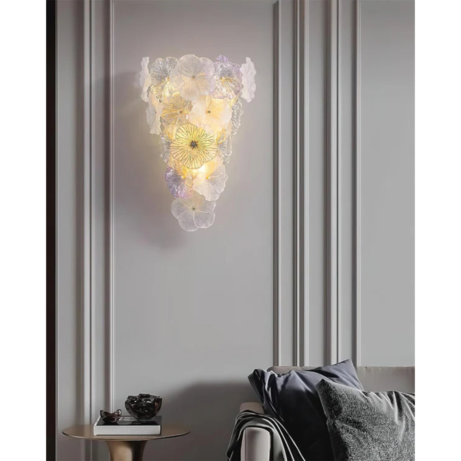 Lampada a stelo con fiore Leyza