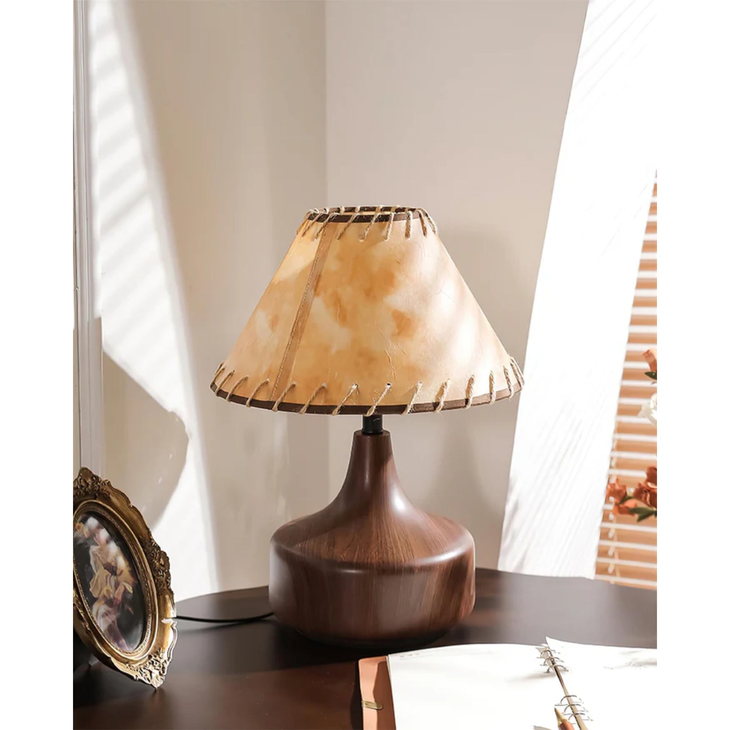 Lampada da tavolo Enloeza