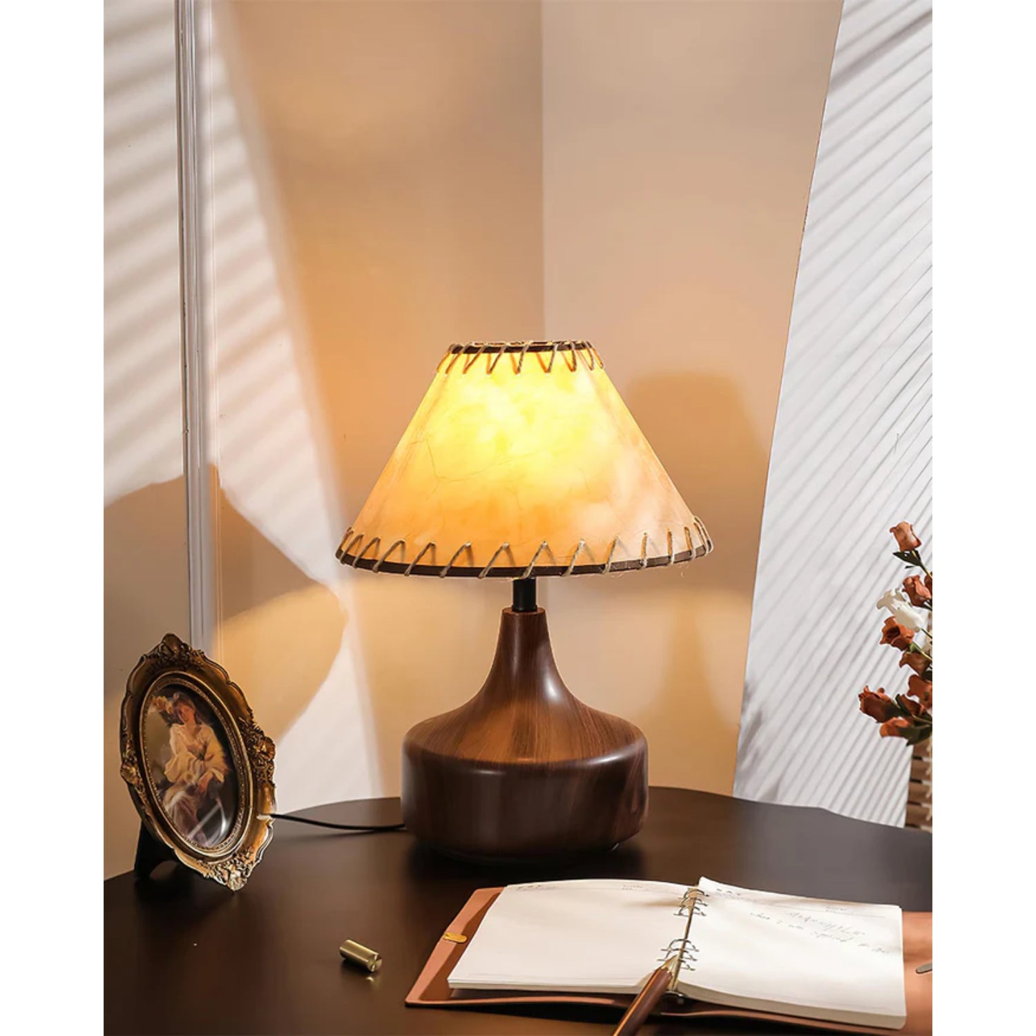 Lampada da tavolo Enloeza