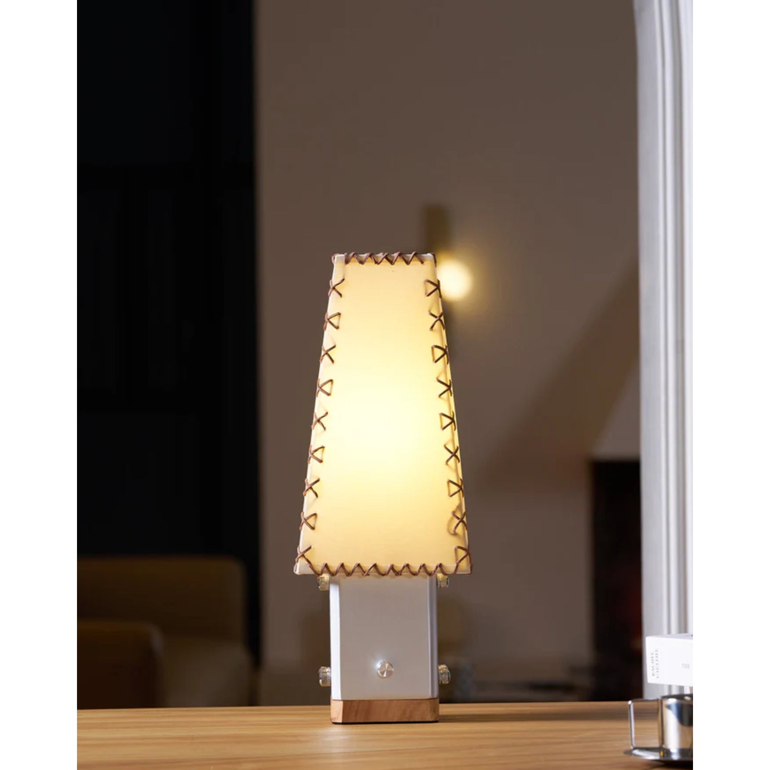 Lampada da tavolo Elestea