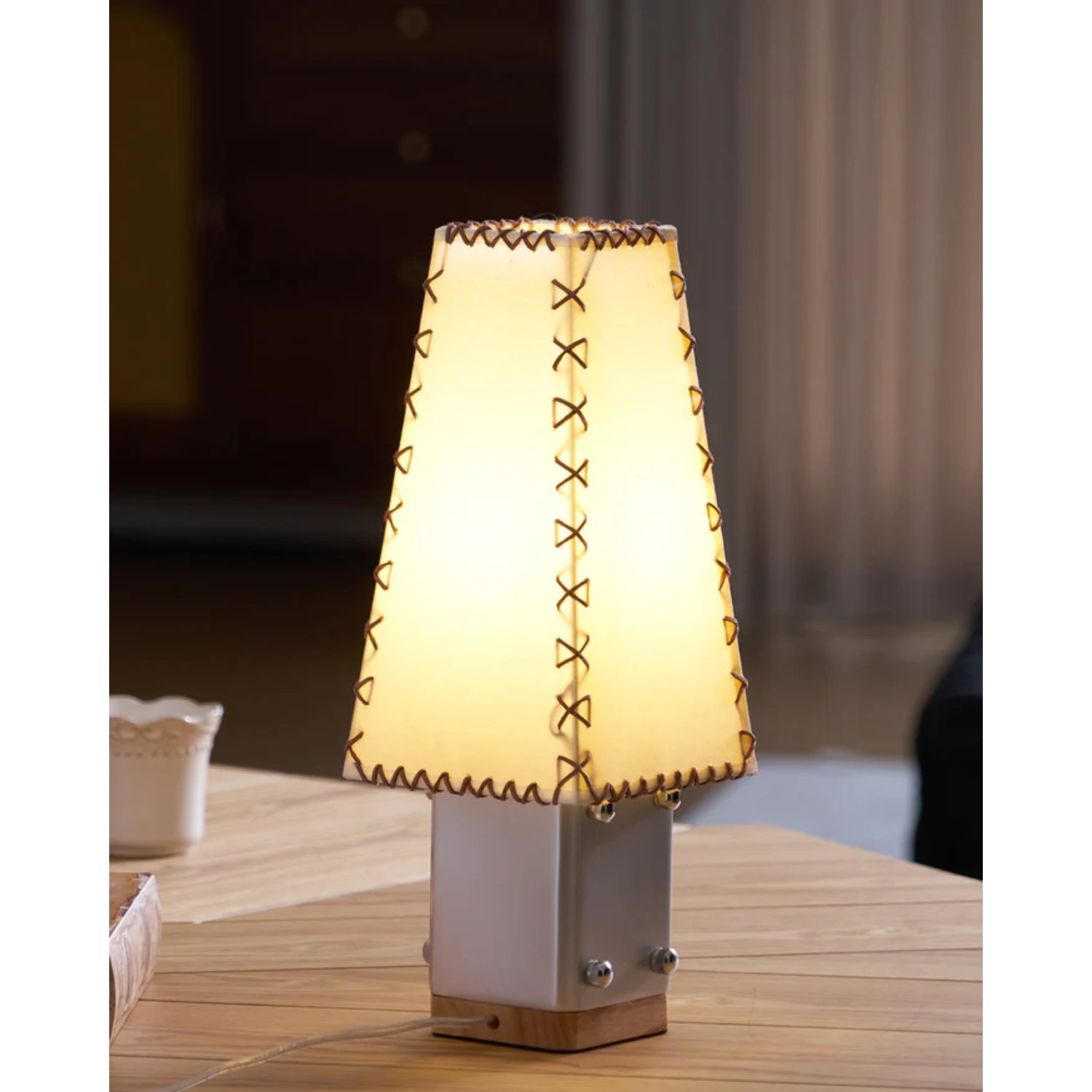 Lampada da tavolo Elestea