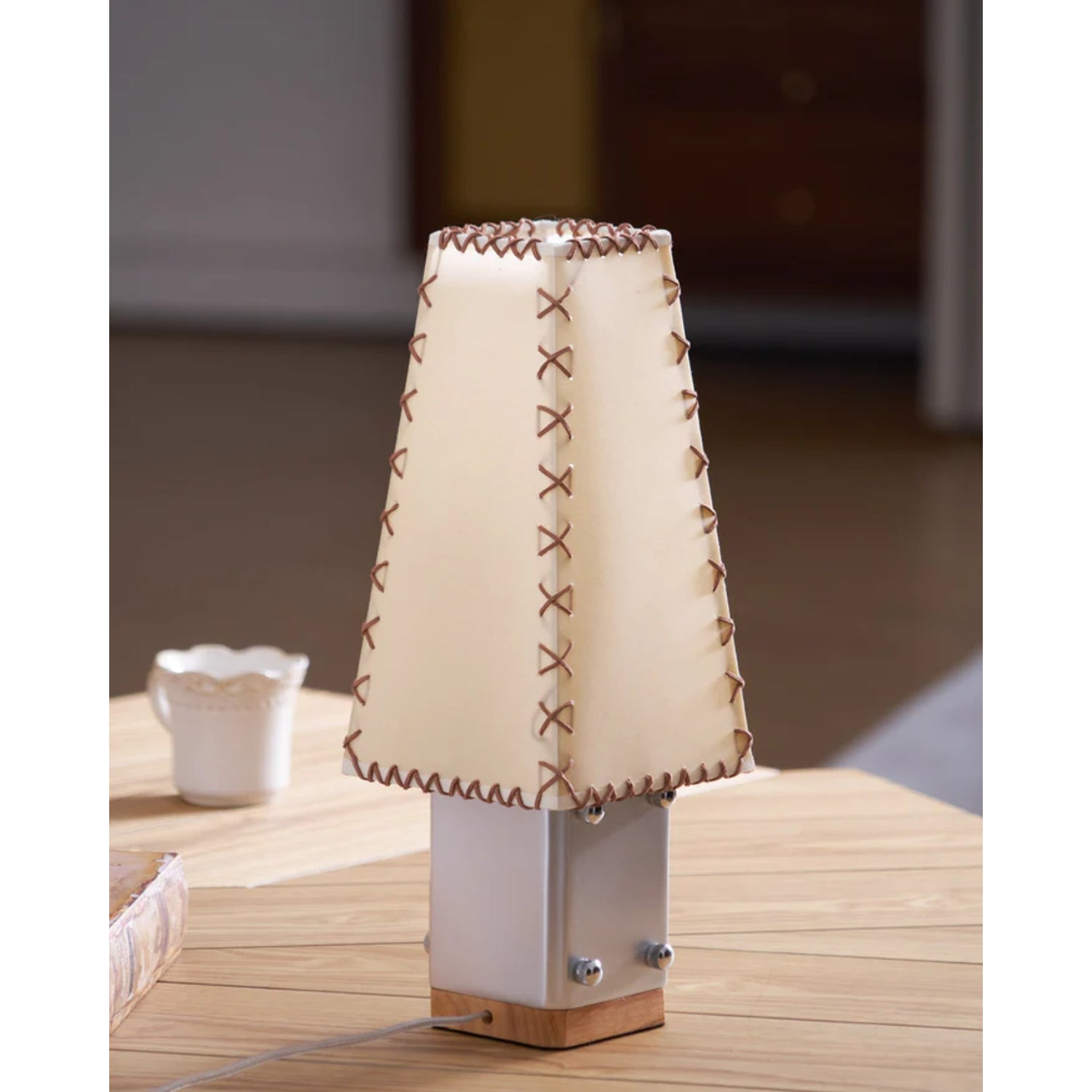 Lampada da tavolo Elestea