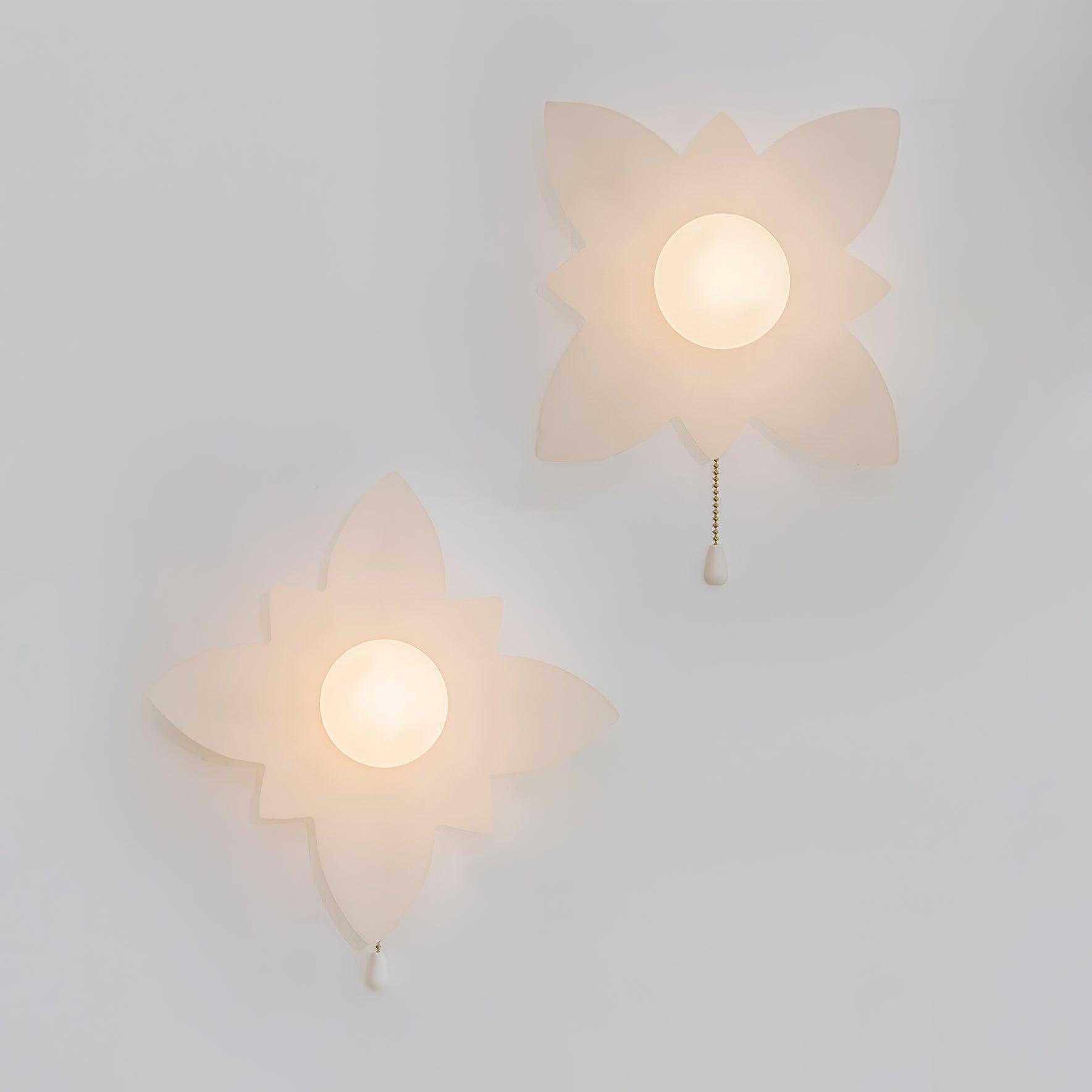 Lyn Bloemvorm Wandlamp