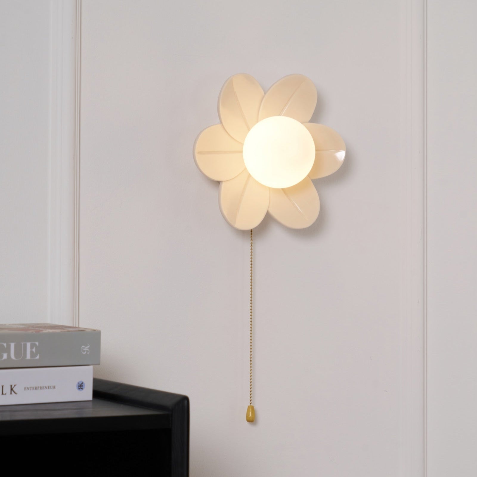 Lyn Bloemvorm Wandlamp