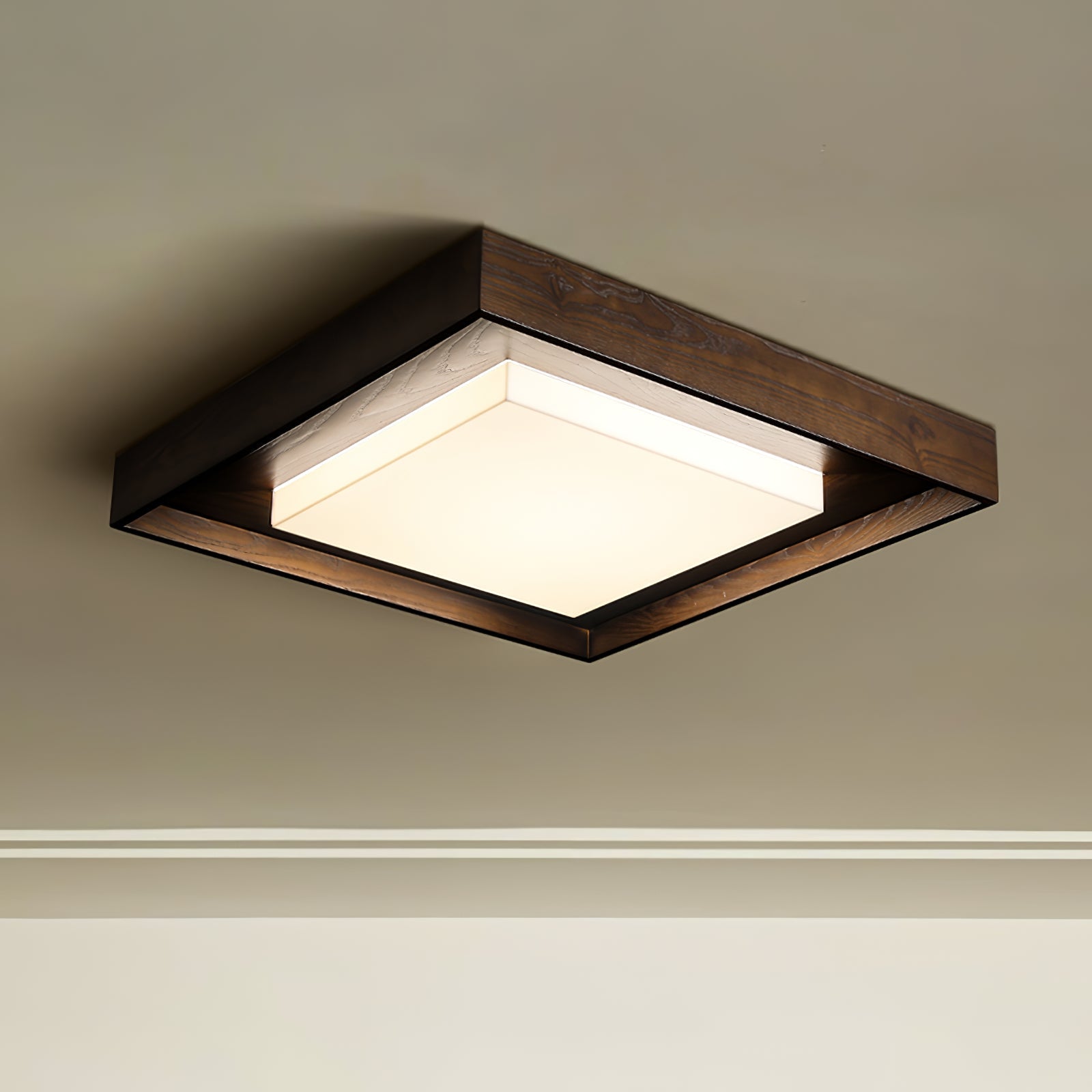 Lampada da soffitto Konise con struttura in legno stile Japandi