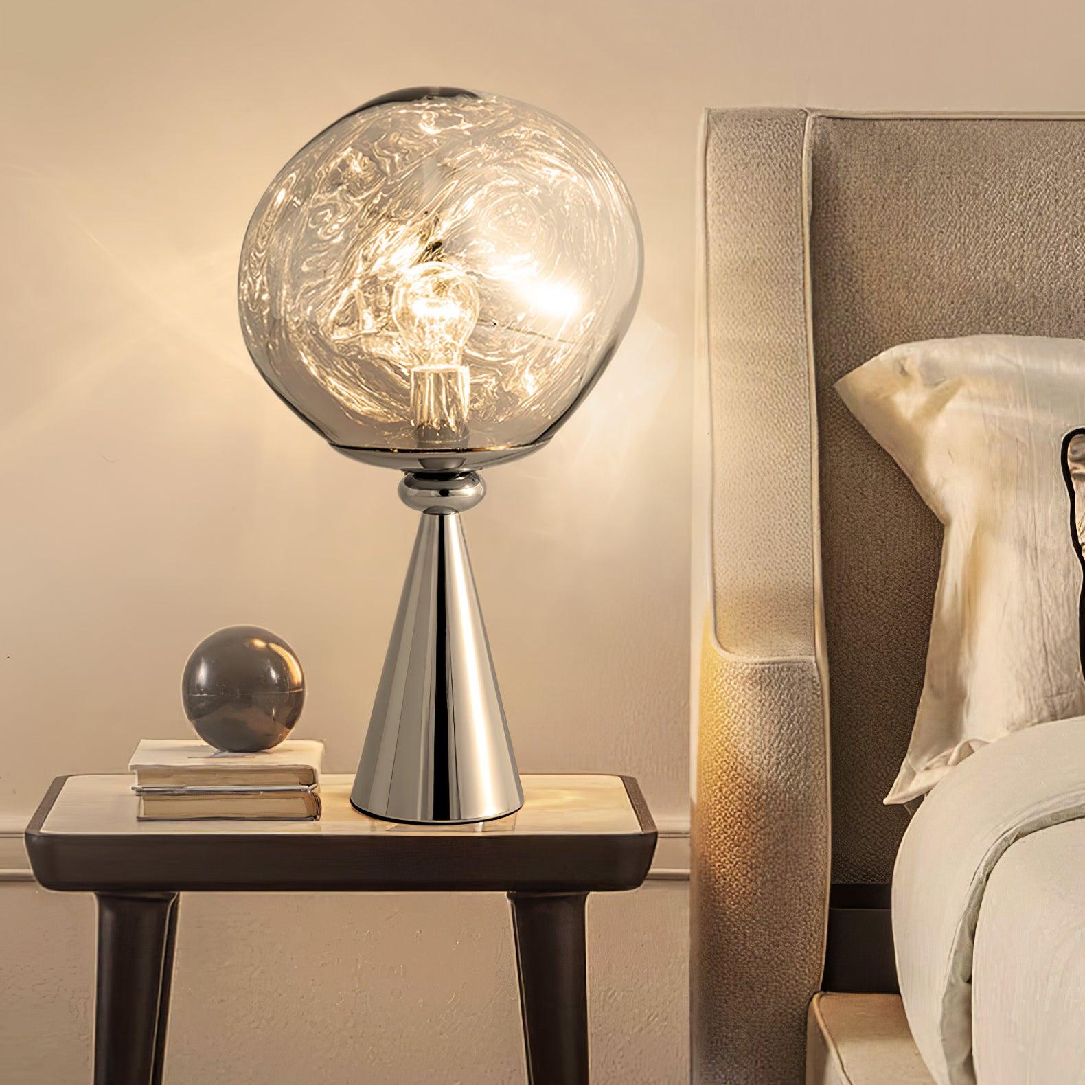 Lampada da tavolo Syrlion a forma di globo