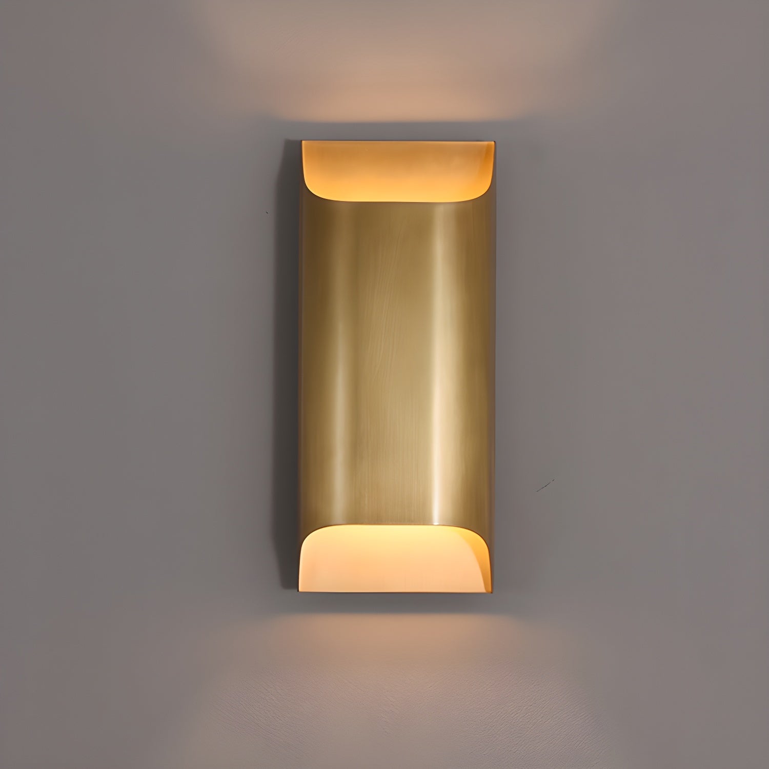 Lelo Messing Wandlamp
