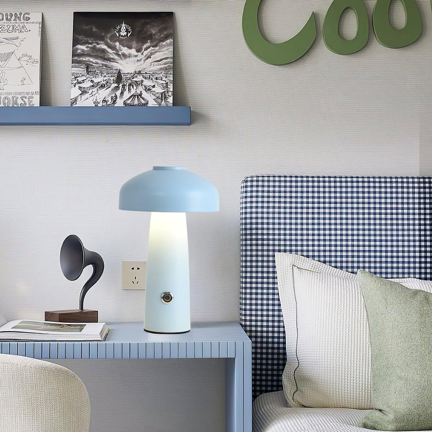 Lampada da tavolo Tomzo