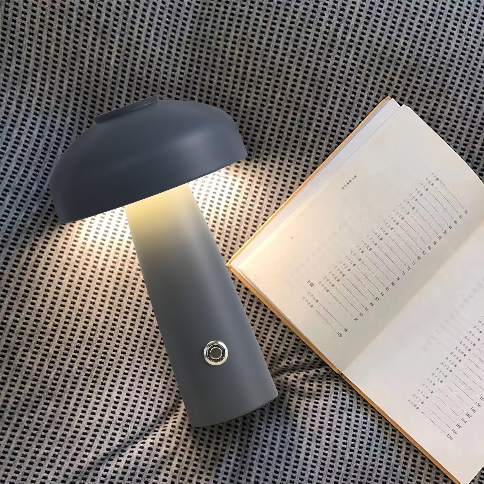 Lampada da tavolo Tomzo