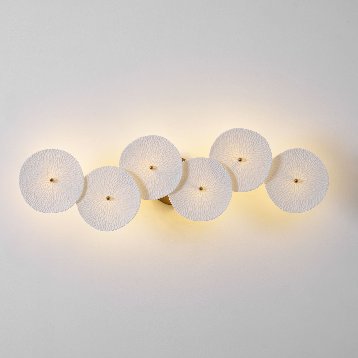 Lys Lotus Wandlamp