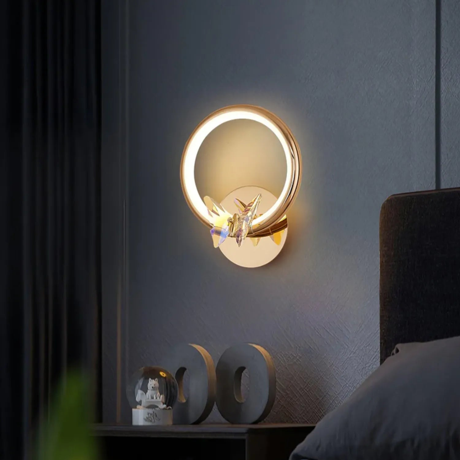 Lampada da parete ad anello