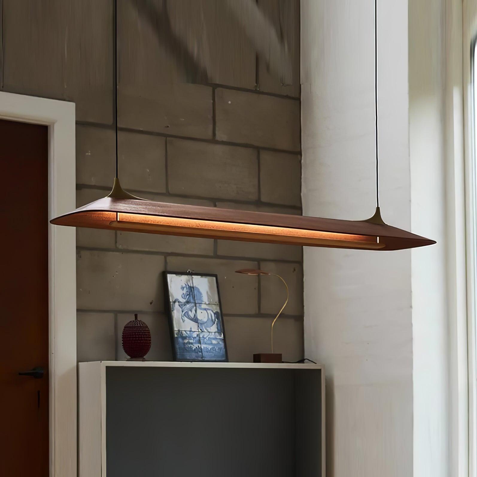 Lampada a sospensione in legno Monegga