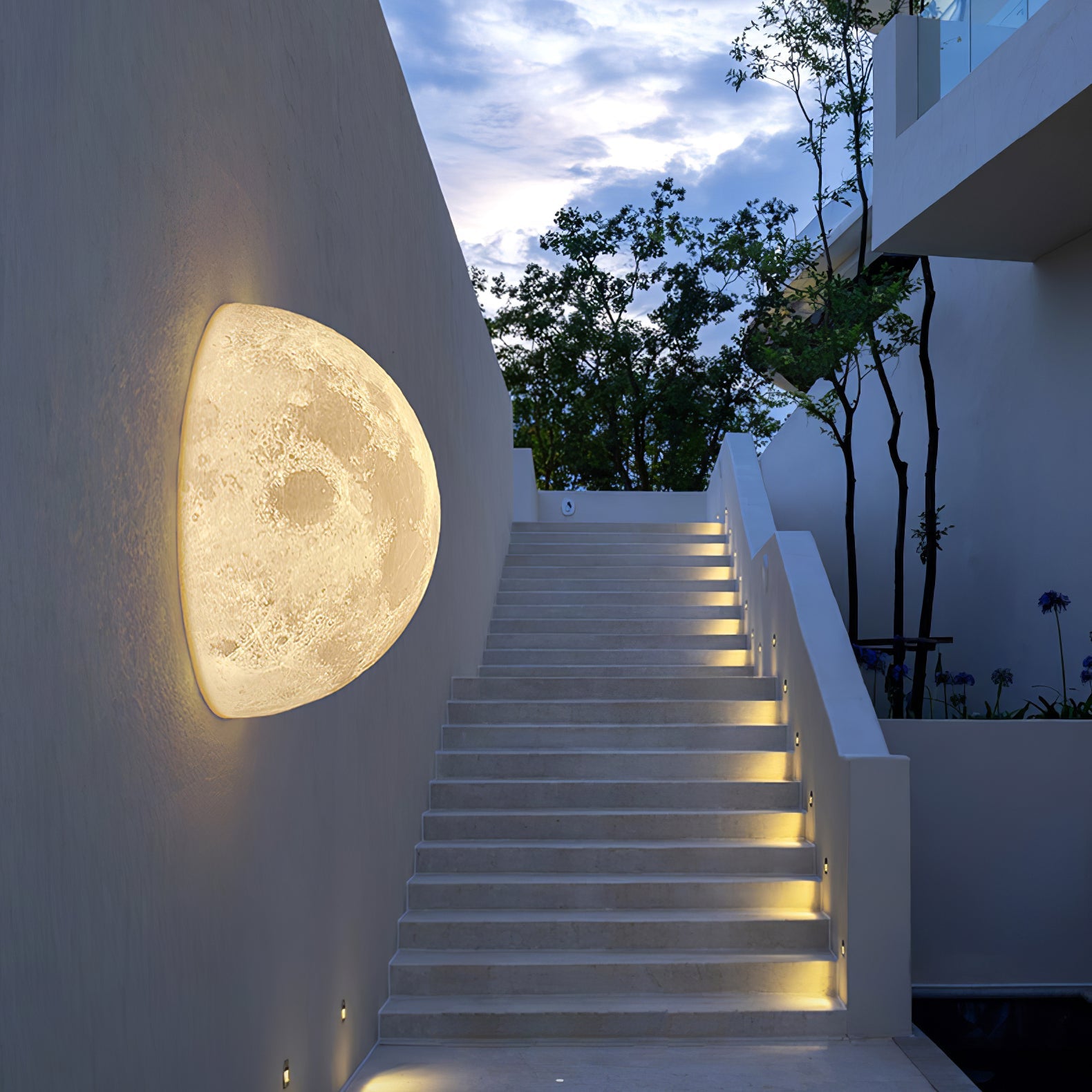 Tralvik Maanontwerp Wandlamp