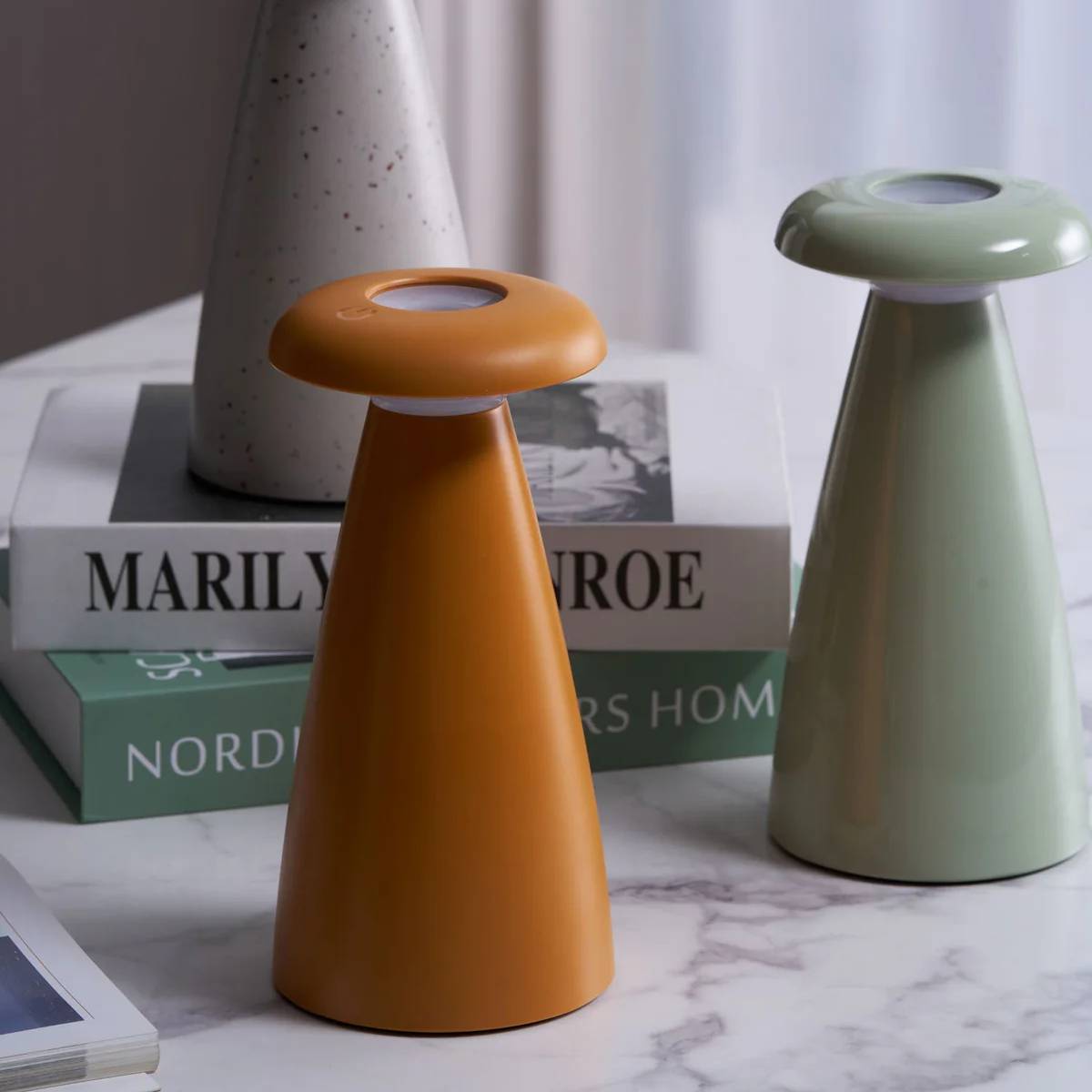 Lampada da tavolo Nelisco