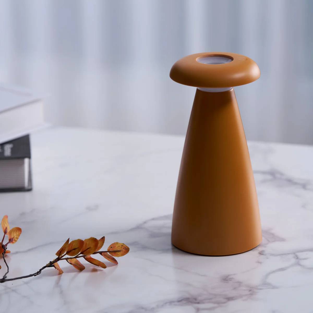 Lampada da tavolo Nelisco