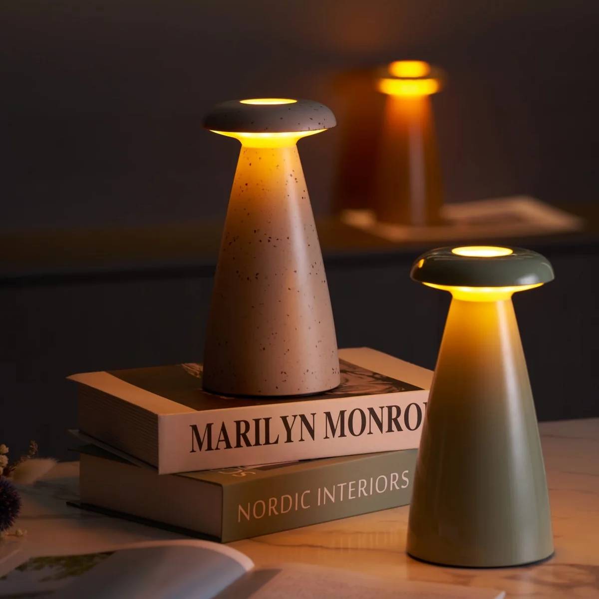 Lampada da tavolo Nelisco