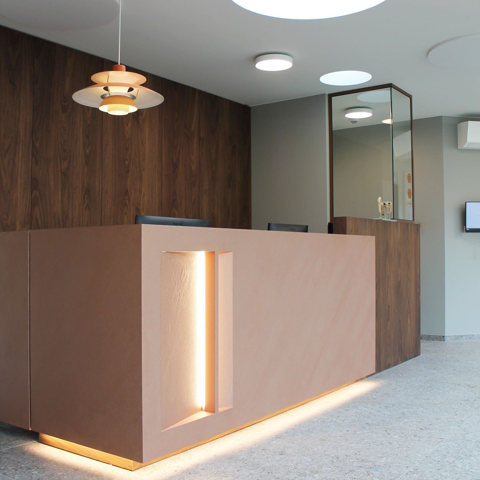 Covena Swing Arm Hanglamp