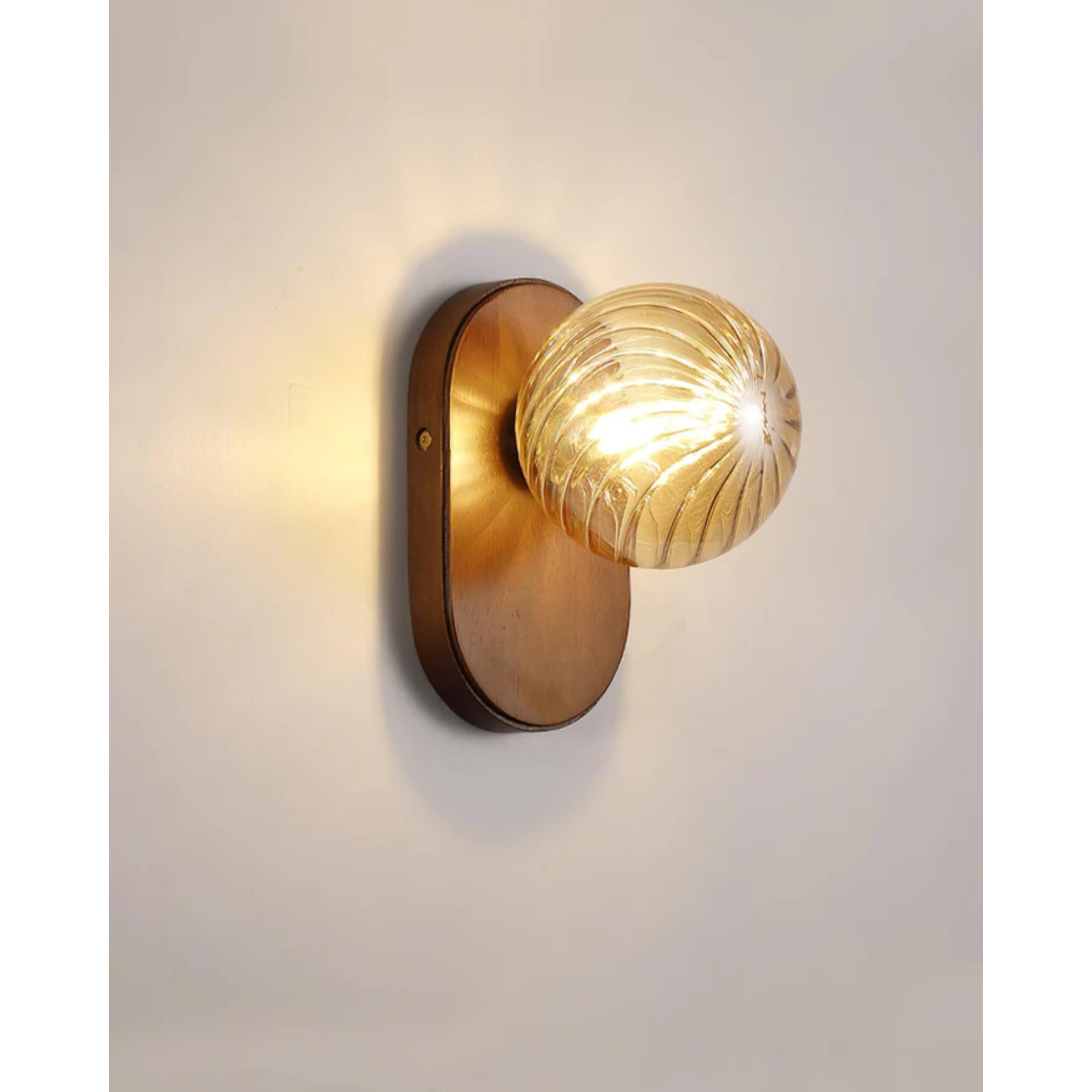 Korrath Wandlamp