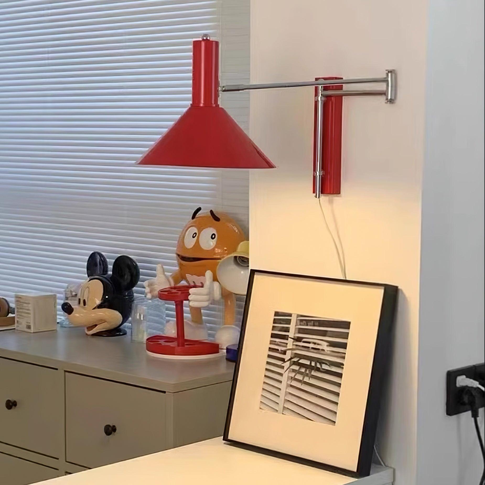 Azelio Plug In Wandlamp